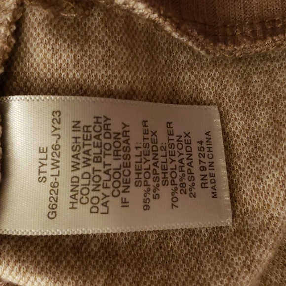 $5 IF YOU PURCHASE 5 OR MORE - MIXED THREADS light brown cropped vest - Picture 3 of 3